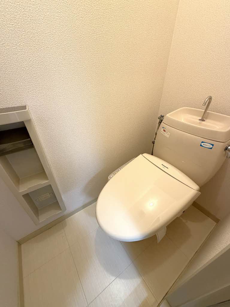 トイレ　トイレ