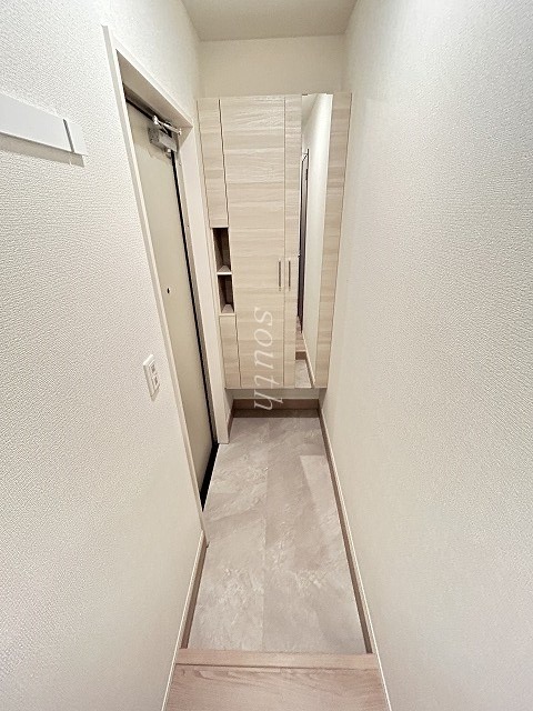 玄関　シューズＢＯＸ付きの玄関