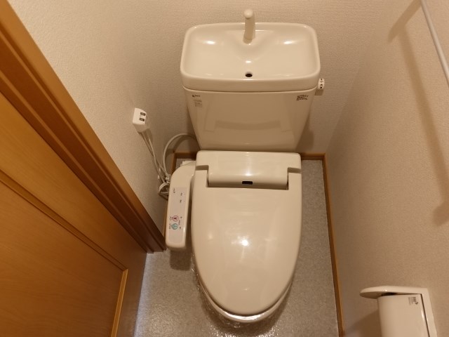 トイレ　反転タイプ
