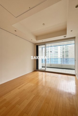 居室・リビング　使いやすい形の為、レイアウトを楽しめます♪