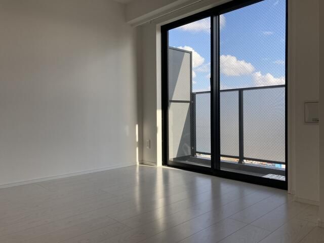居室・リビング　南東向きのお部屋です