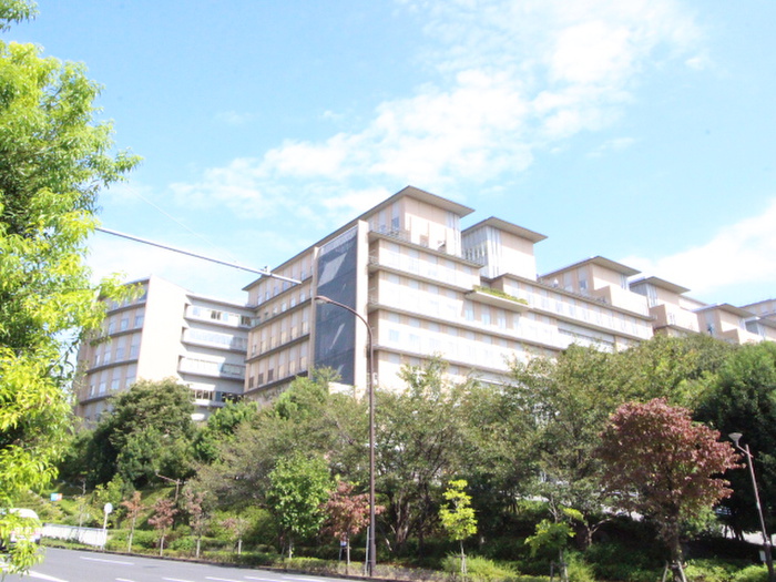 病院　多摩総合医療センター（病院）まで300m