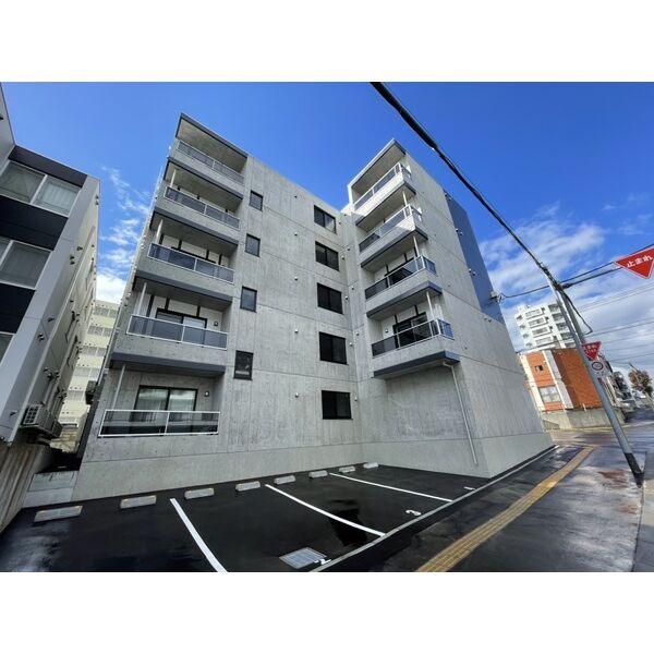 建物外観　☆物件名【セレソン南郷】とお伝え下さい！