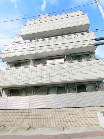 建物外観　2003年8月築　重量鉄骨造地上4階建て総戸数10戸の賃貸マ