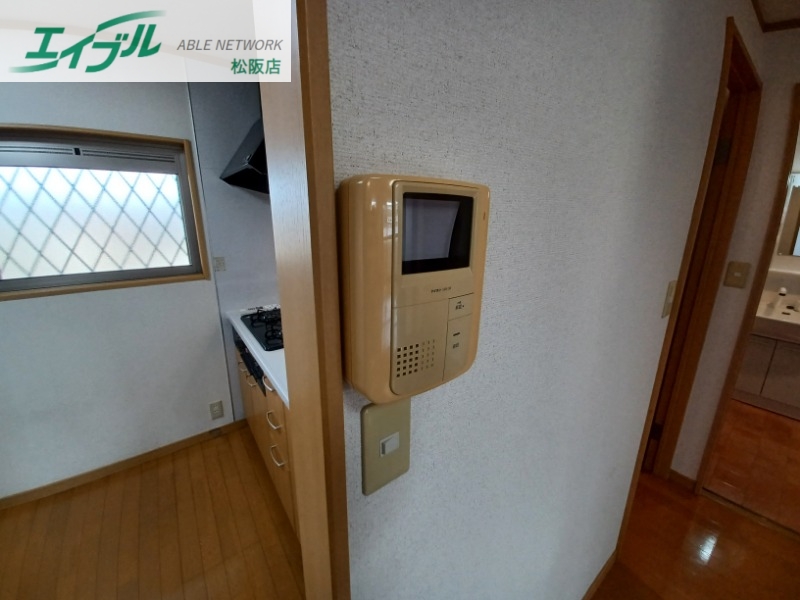 セキュリティ　同型参考写真