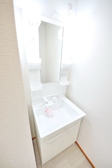 洗面設備　忙しい朝に嬉しい独立洗面台