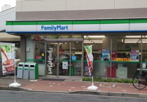 コンビニ　ファミリーマート平野二丁目店（コンビニ）まで286m