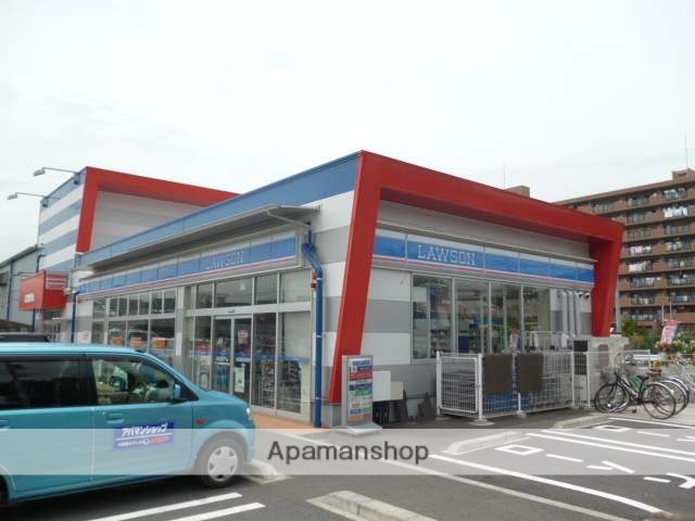 コンビニ　ローソン（コンビニ）まで720m