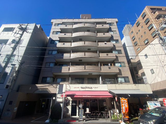 建物外観　タイル張りマンション