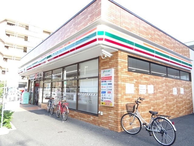 コンビニ　セブンイレブン葛西駅東店（コンビニ）まで128m