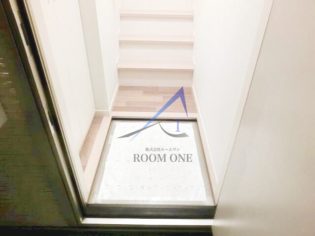 玄関　玄関です。