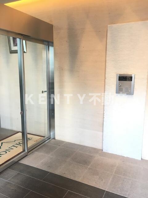 エントランス　清潔なエントランスです