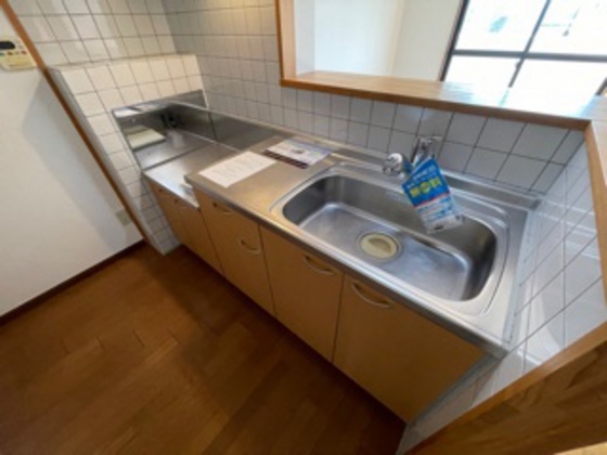 キッチン　※別部屋の写真です