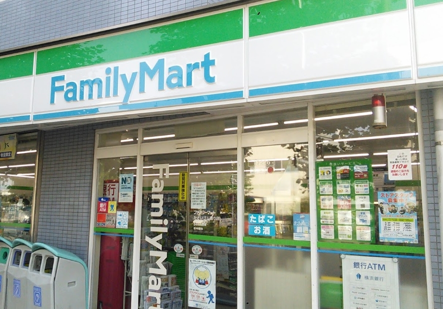 コンビニ　ファミリーマート かさいゴム通り店（コンビニ）まで358m