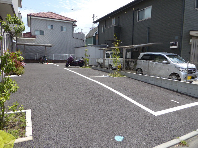 駐車場　駐車場