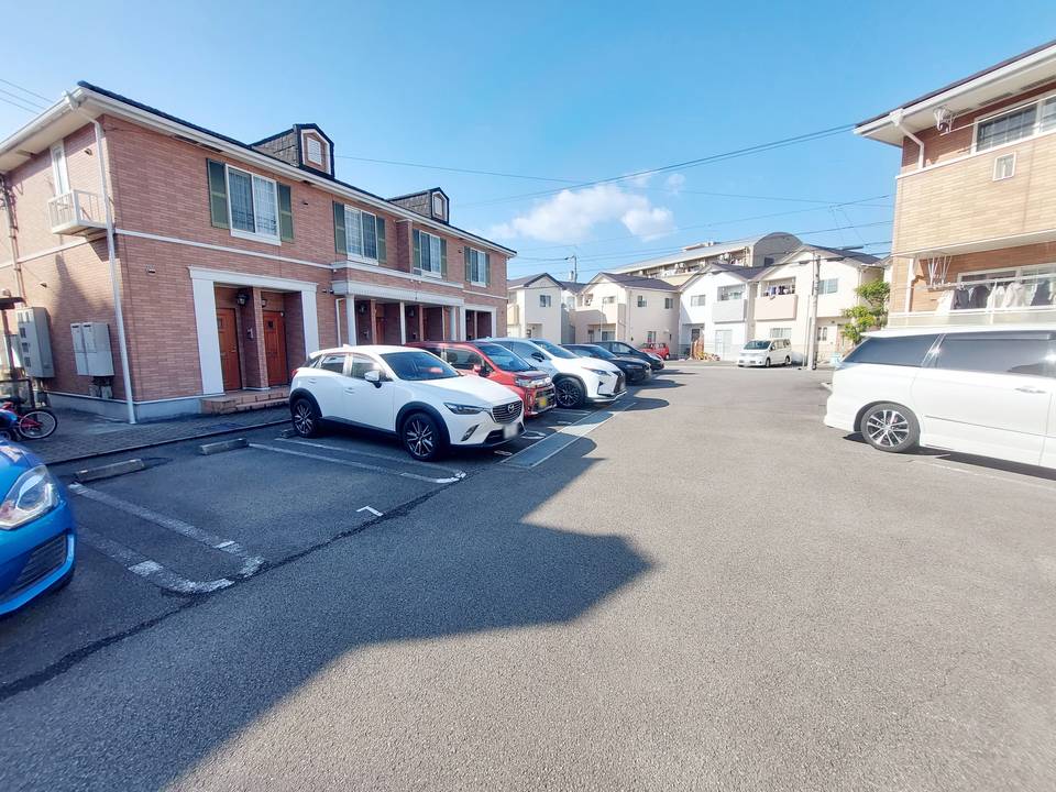 駐車場　駐車場