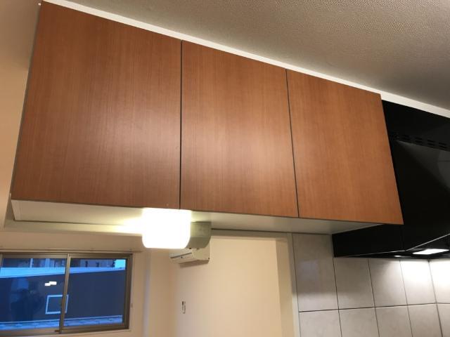 キッチン　キッチン吊戸棚