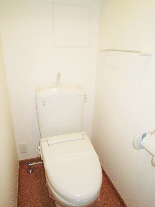 トイレ　清潔感のあるトイレです。