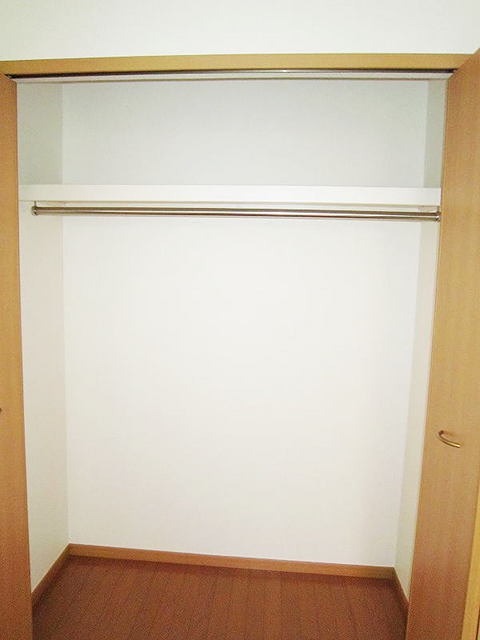 収納　洋服収納に便利なクローゼットです。