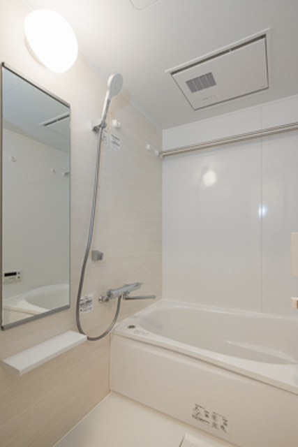 バス・シャワールーム　※写真は同タイプ住戸です。