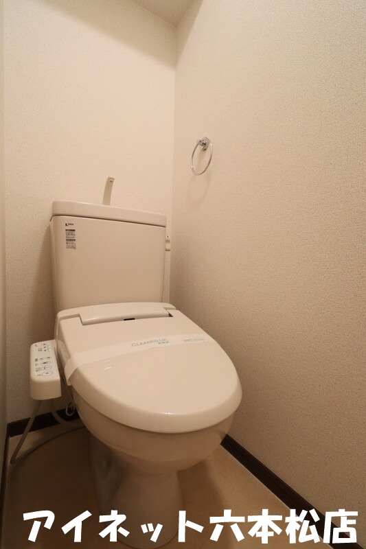 トイレ　落ち着く空間ですね。