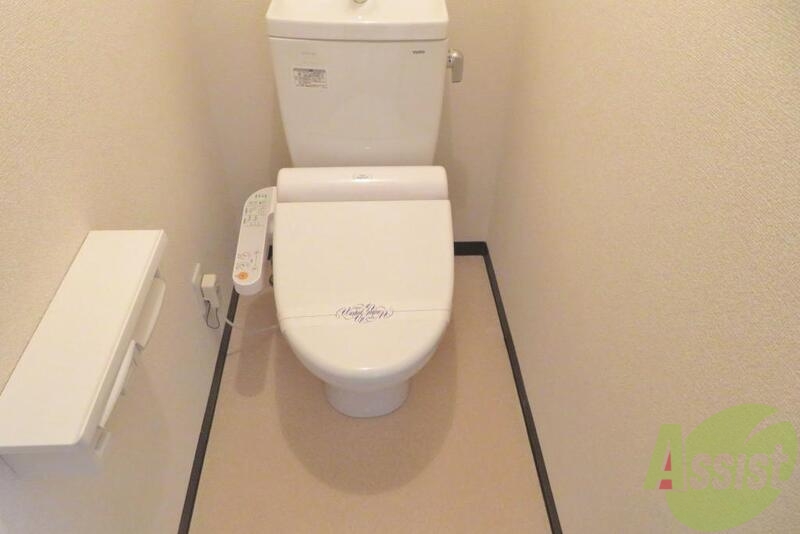 トイレ　バス・トイレ別で清潔です。