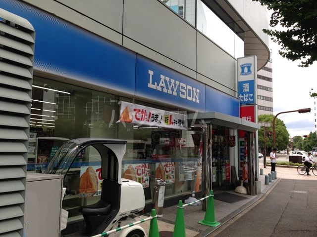 コンビニ　ローソン 博多祇園町店（コンビニ）まで216m
