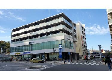 銀行　横浜銀行金沢支店（銀行）まで613m
