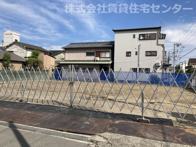 建物外観　建築中