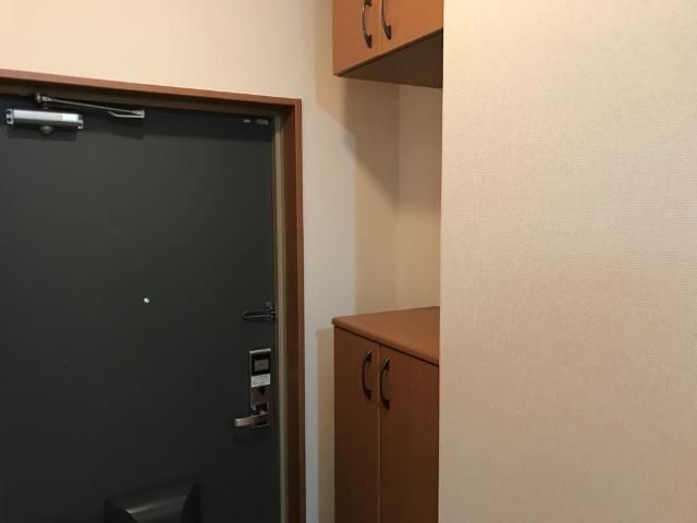 玄関　下駄箱
