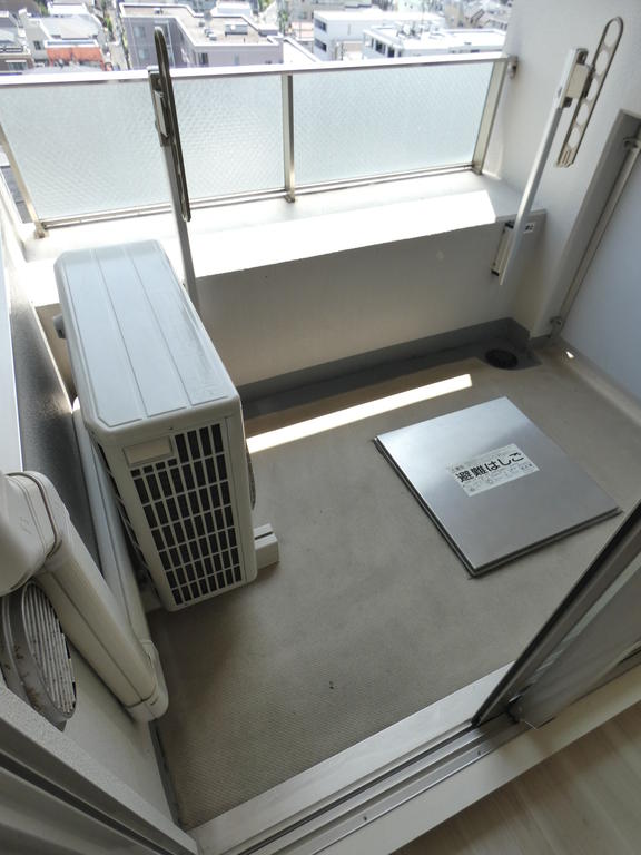 バルコニー　※別部屋の参考写真です。