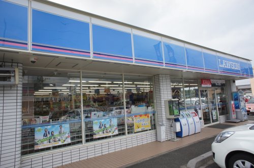 コンビニ　ローソン西根南店（コンビニ）まで796m