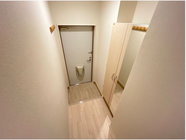 玄関　同タイプの画像です