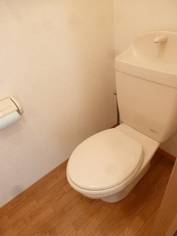 トイレ　図面と現状に相違がある場合には現状を優先