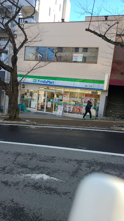 コンビニ　ファミリーマート 宮崎一丁目店（コンビニ）まで308m
