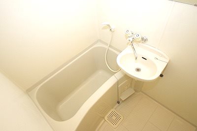 洗面設備　浴室
