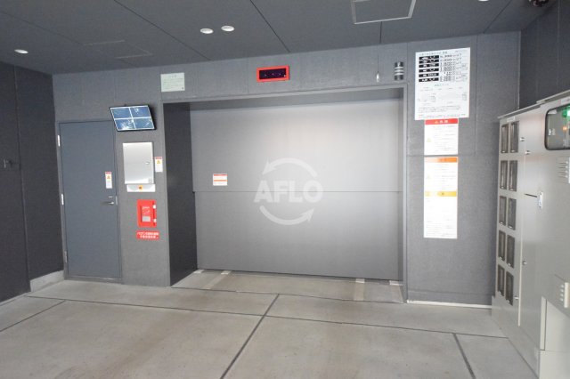 建物外観　ローレルタワー御堂筋本町　外観