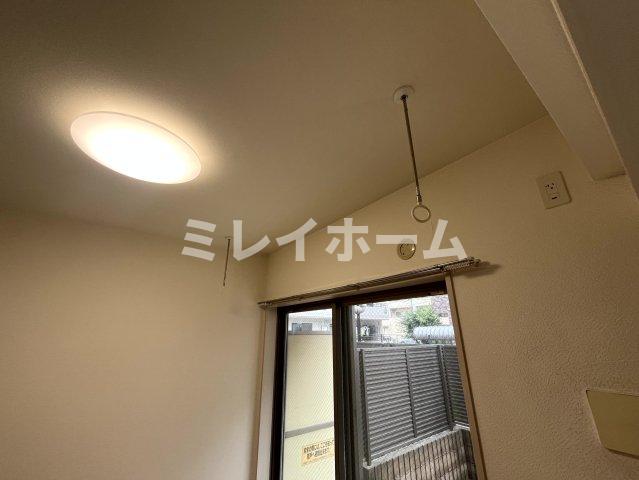 その他　同建物内、別のお部屋の参考写真になります。