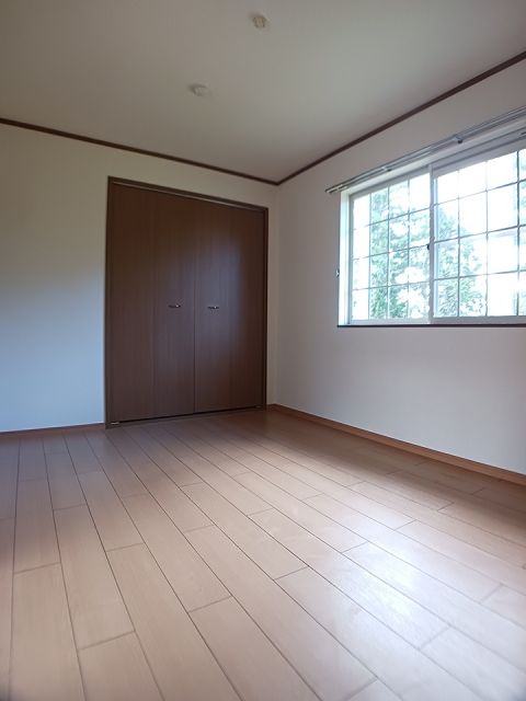 グリーンパークVIの居間写真