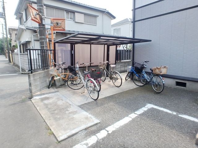 その他共有部分　★屋根付き駐輪場★