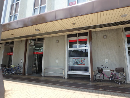 銀行　三菱UFJ銀行出町支店（銀行）まで227m