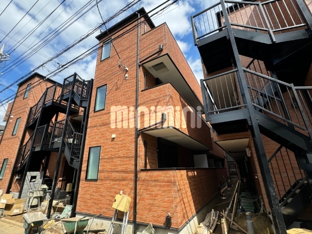 建物外観　建築現場