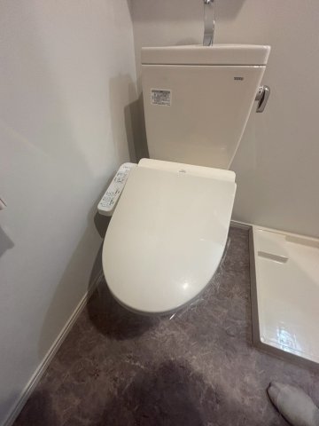 トイレ　別部屋写真参考