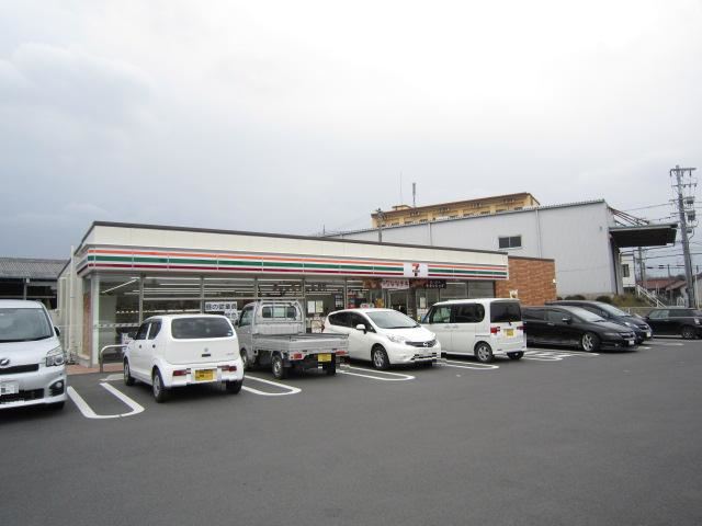 コンビニ　セブンイレブン四十九町北店（コンビニ）まで750m
