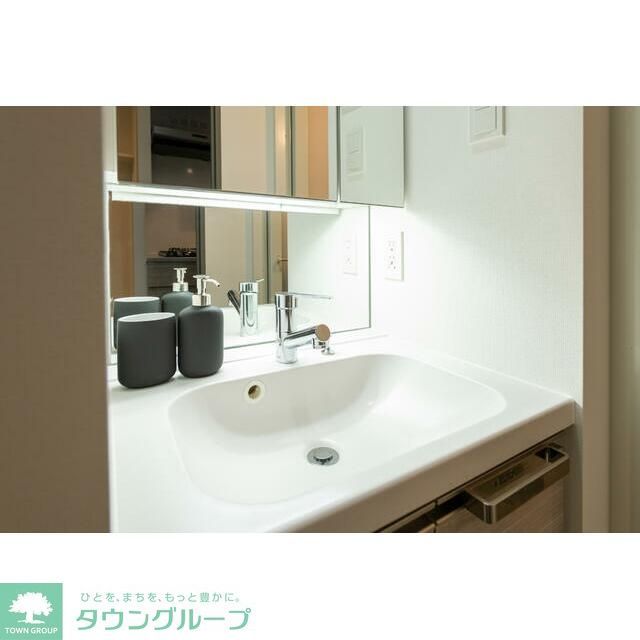 洗面設備　家具はイメージです