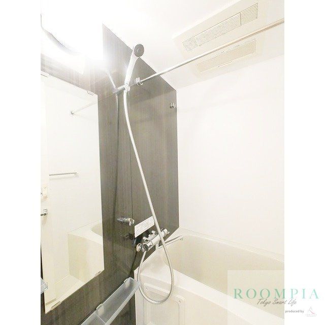 バス・シャワールーム　同タイプ別部屋のお写真です