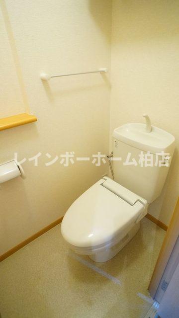 トイレ　トイレもきれいです