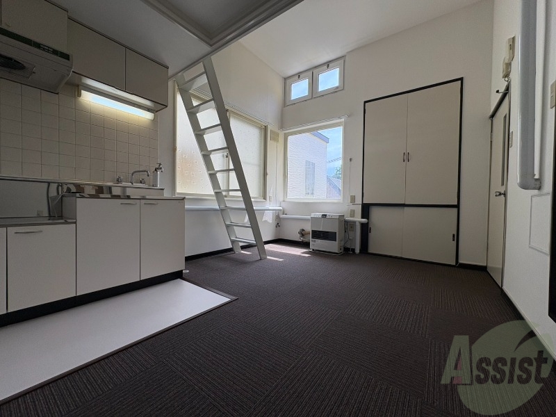 居室・リビング　広くてキレイなお部屋が広がっていて、充実した生活が送れそう。