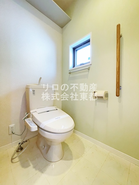 トイレ　洗浄・暖房便座付です！