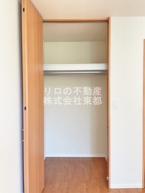 収納　パイプハンガー付き☆畳まず衣類を掛けることができます♪